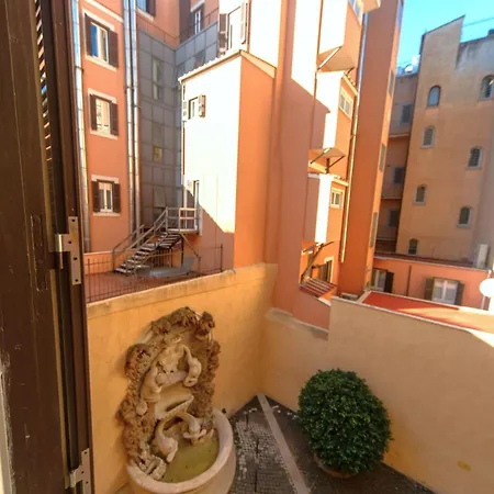 Bernini Stay, Next To Trevi Fountain Apartamento